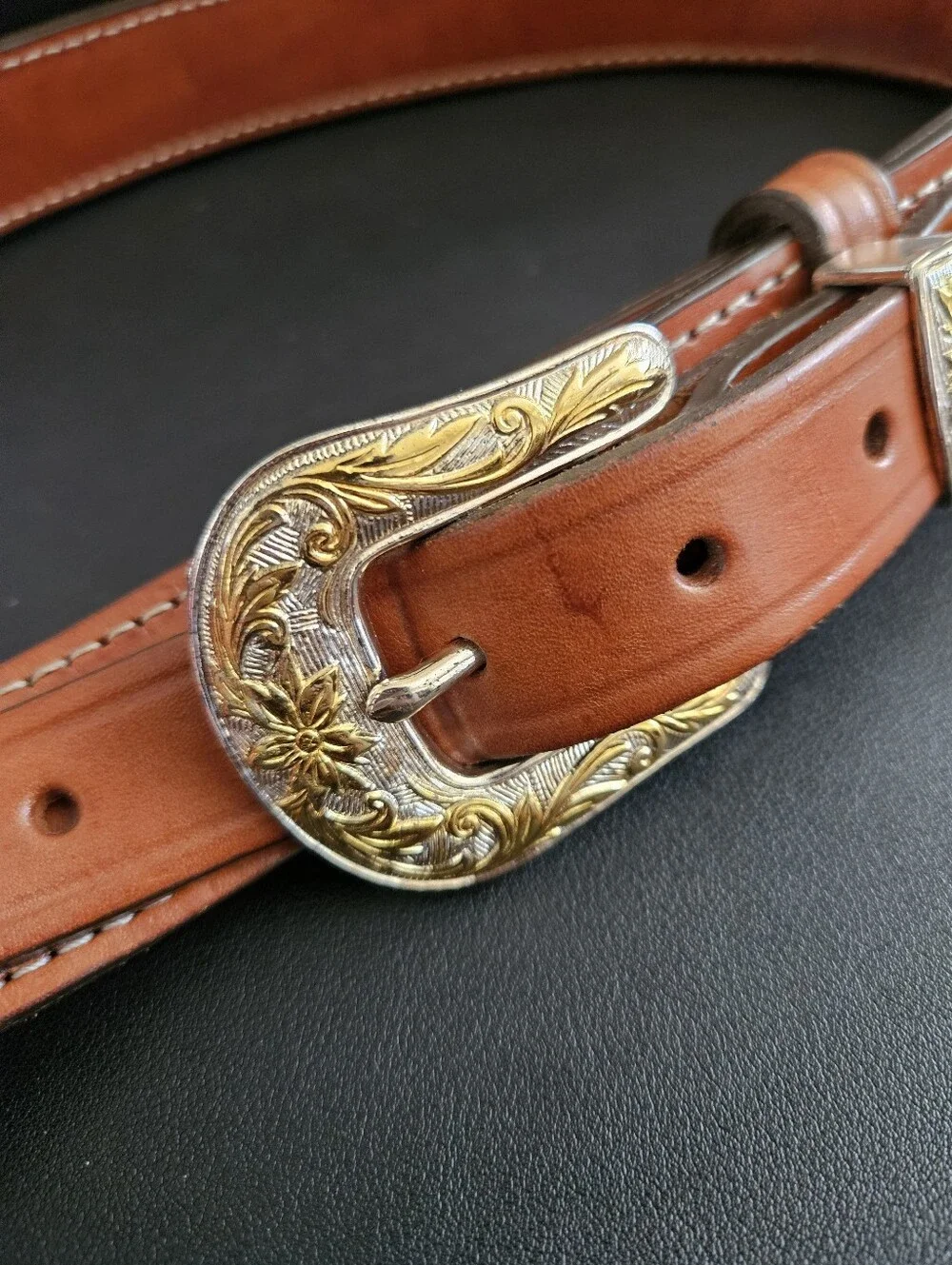 Black Hills Leather Mens Brown Western Leather  Ornate Buckle Belt Size 42X